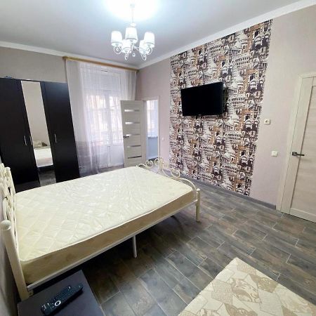 1 Квартира Люкс У Моря Szuhumi Kültér fotó